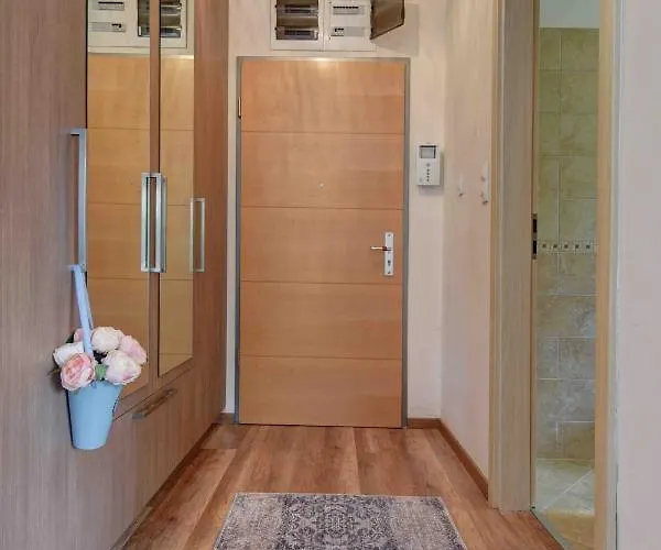 Apartament Madarhegy With Garden Buda Side