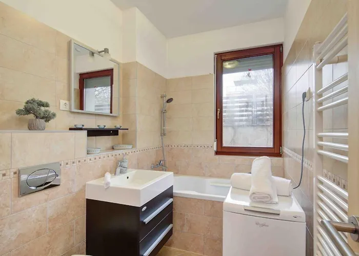 Apartment Madarhegy With Garden Buda Side *