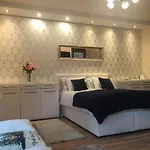 Madarhegy With Garden Buda Side 아파트 부다페스트
